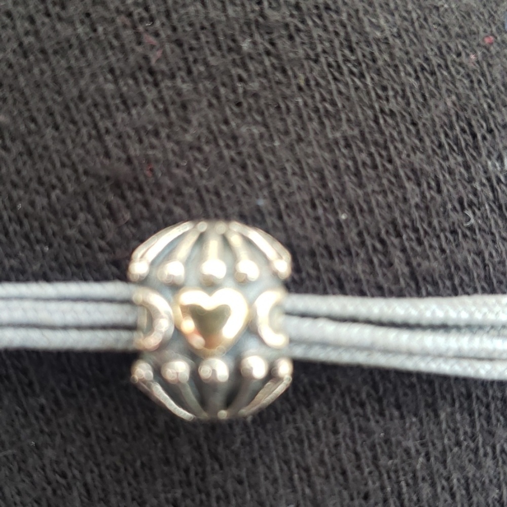 Pandora charm divider with heart and design